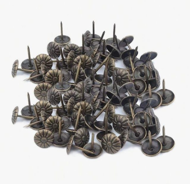 Set 20 bucati pioneze antichizate bronze, perfecte pentru decor si proiecte de bricolaj.