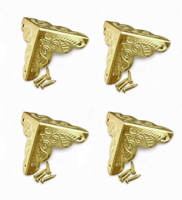 Set 4 bucati coltare metalice auriu cu trei fețe